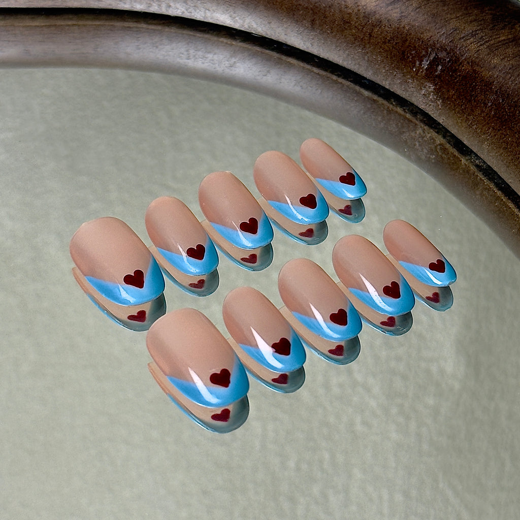 Coeur press-on nail set displayed flat