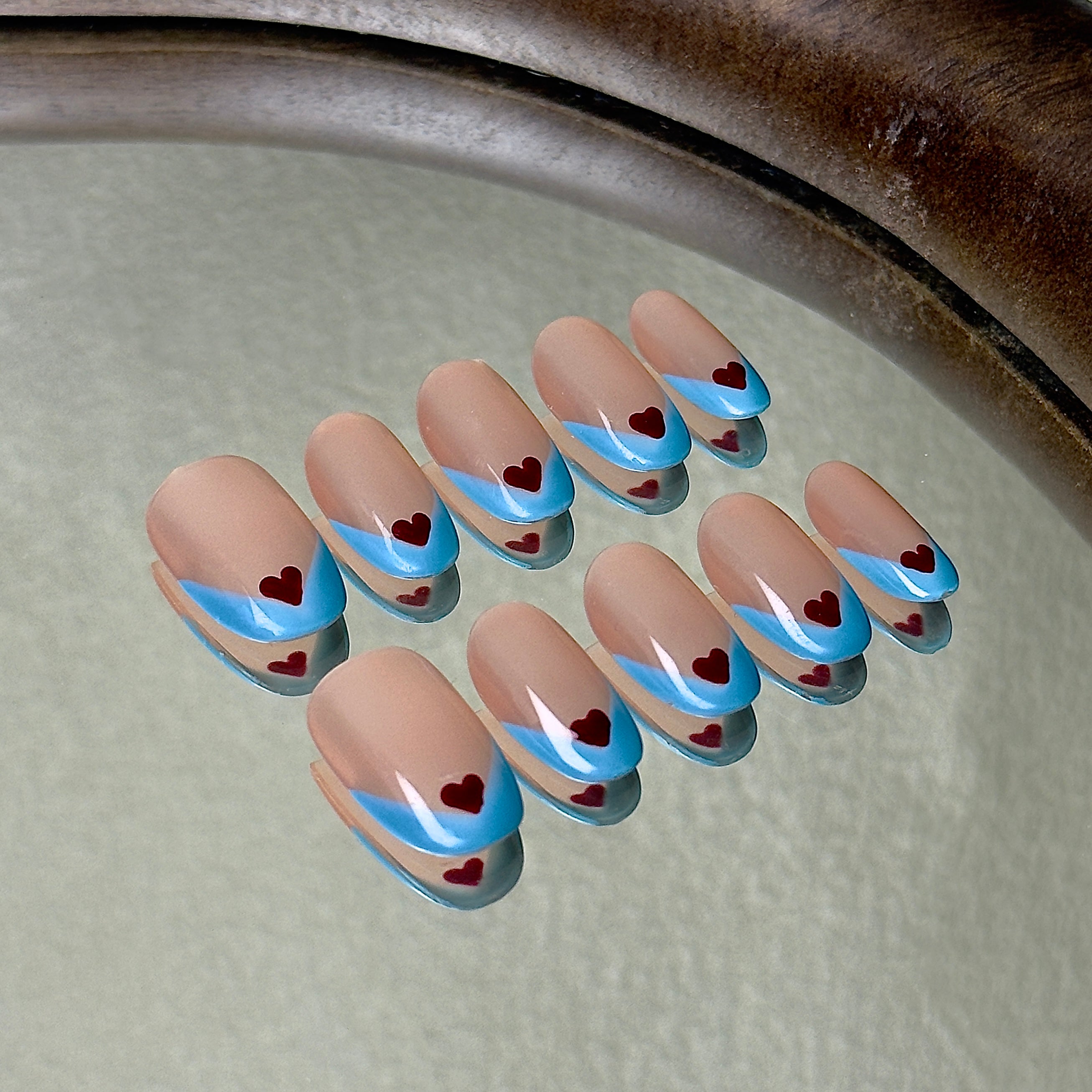Coeur press-on nail set displayed flat
