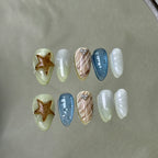 Marée press-on nail set displayed flat